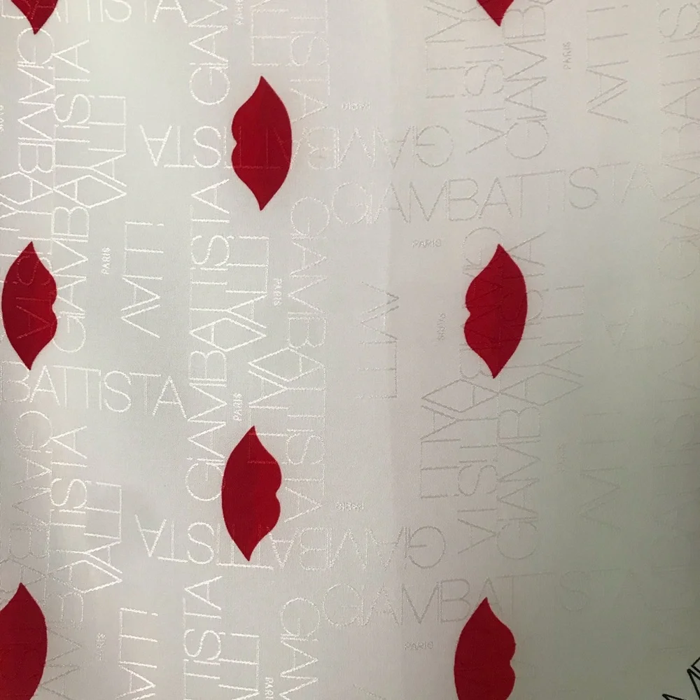 GIAMBATTISTA VALLI X H&M RED LIP PRINT 100% SILK NECKERCHIEF NWT - Picture 7 of 9